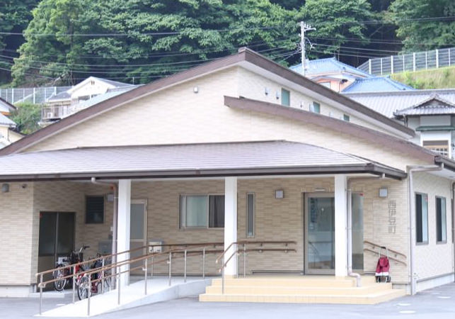 西伊豆町田子へ移住し西伊豆町田子診療所で働き始める