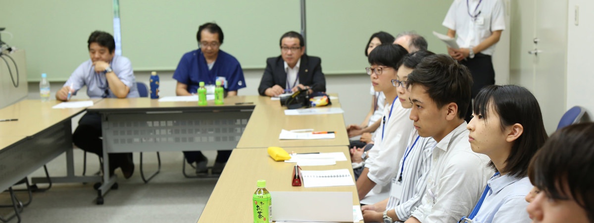 自治医科大学・群馬大学の学生による合同研修報告会