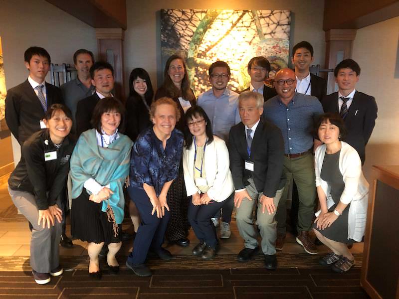 今回の研修に携わってくださったOHSU FMスタッフの方々とのディナーにて。