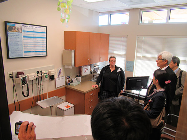 診療所内の診察室